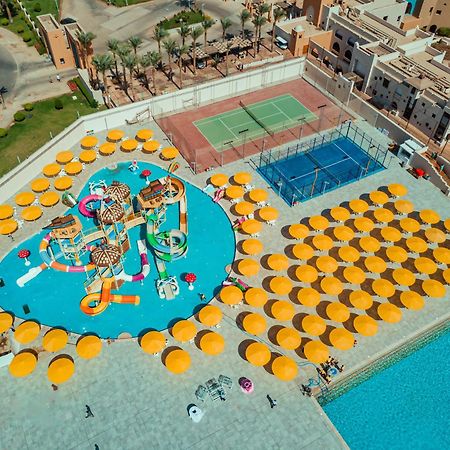 Pickalbatros Oasis Port Ghalib Hotel Exterior photo Aerial view of the hotel