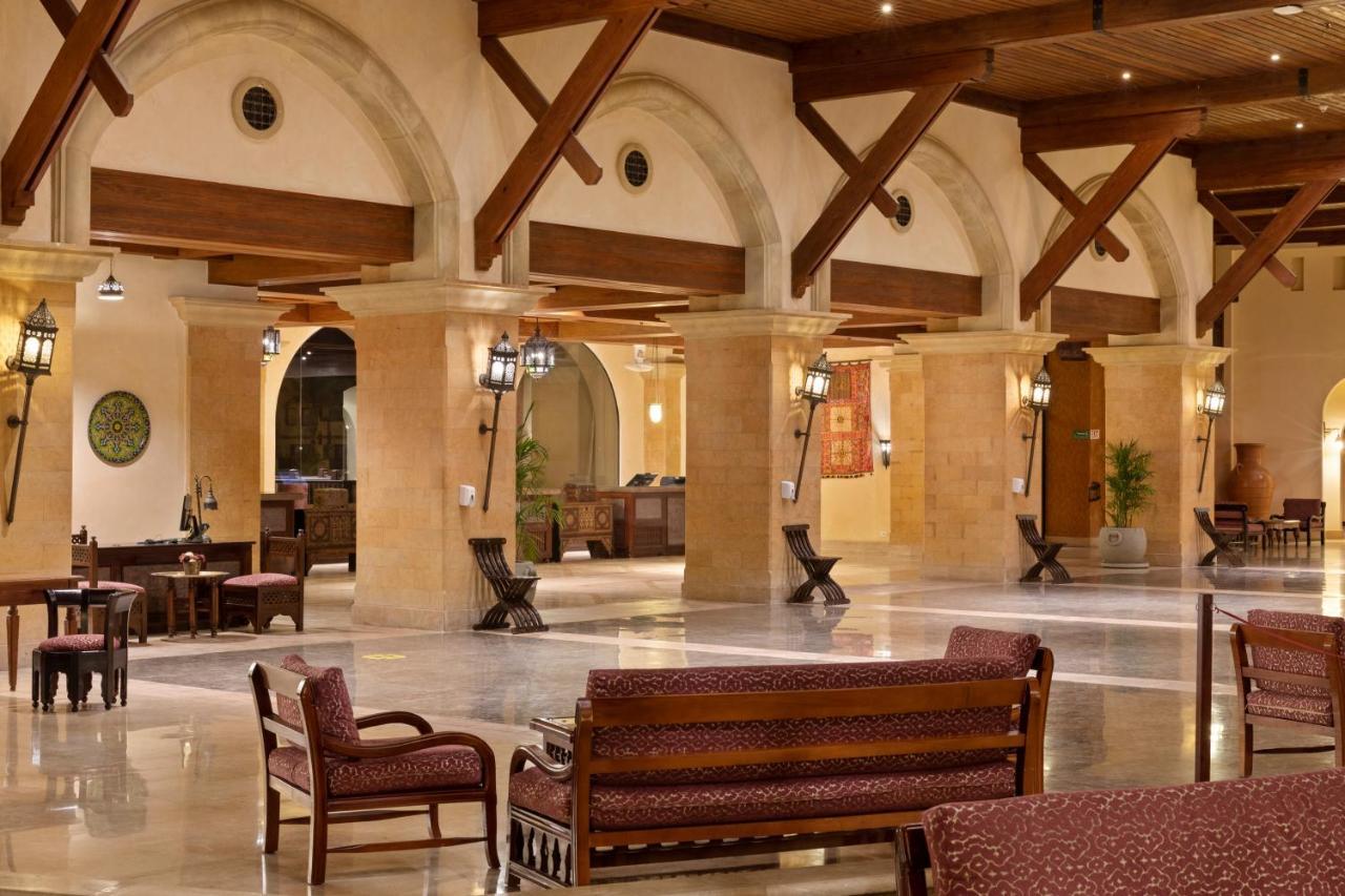 Pickalbatros Oasis Port Ghalib Hotel Exterior photo The interior of the hotel