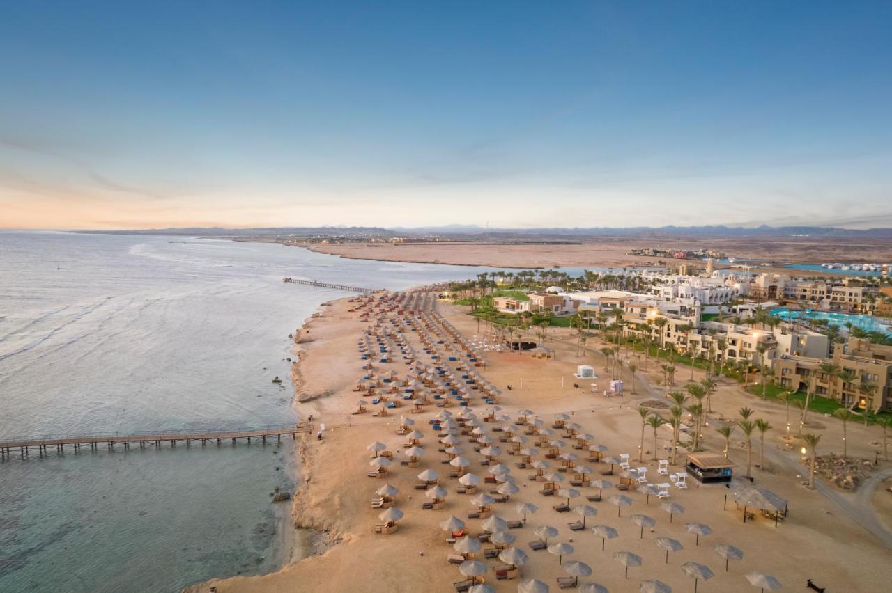 Pickalbatros Oasis Port Ghalib Hotel Exterior photo Aerial view of the Red Sea coast at El Alamein
