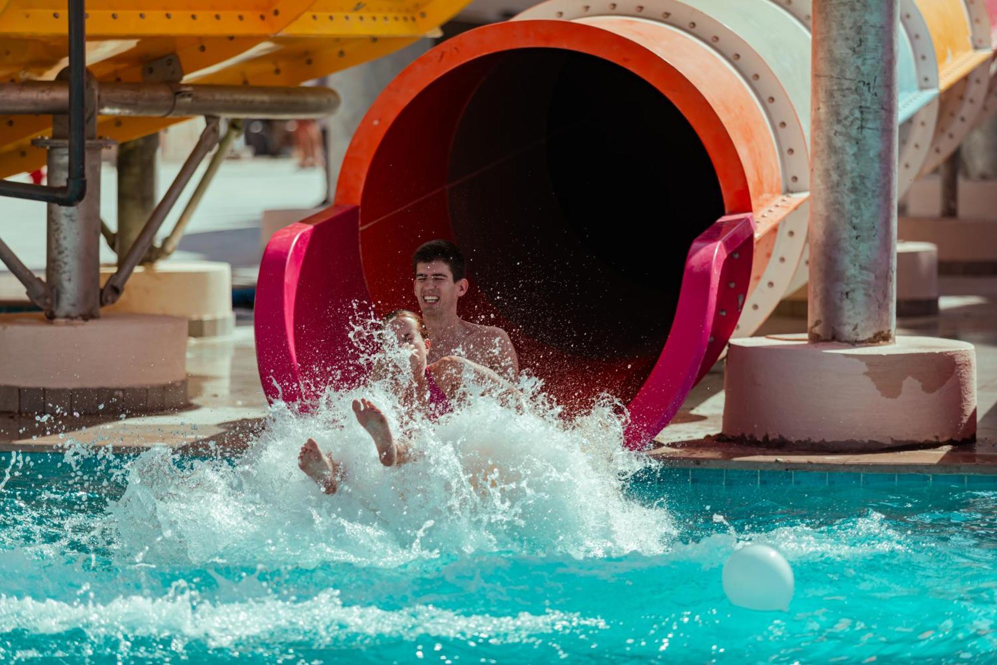 Pickalbatros Oasis Port Ghalib Hotel Exterior photo A water slide