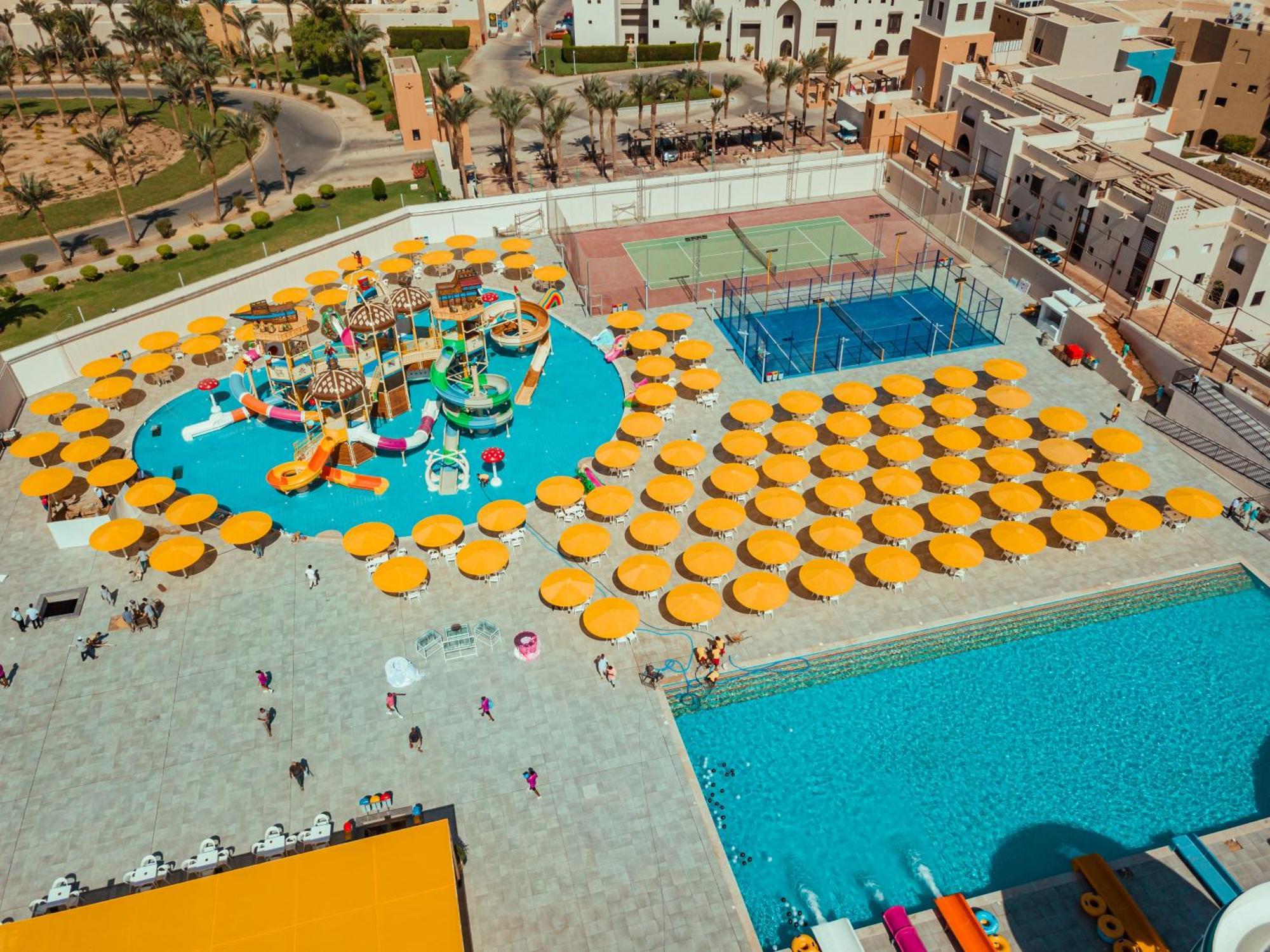 Pickalbatros Oasis Port Ghalib Hotel Exterior photo Aerial view of the resort